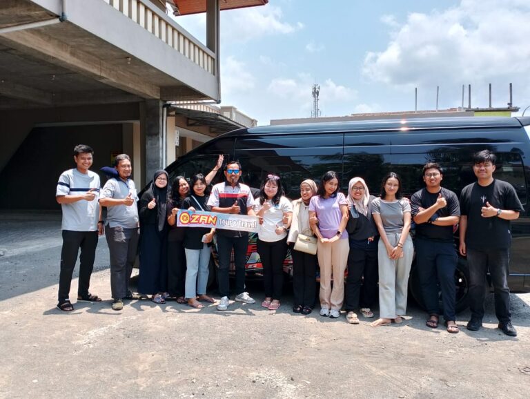 Toyota Hiace Commuter Ozan Travel, sewa hiace bandung pangandaran